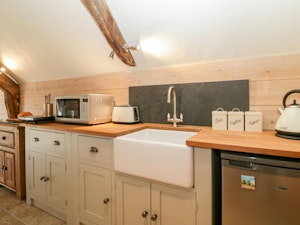 The Thatched Barn image 8
