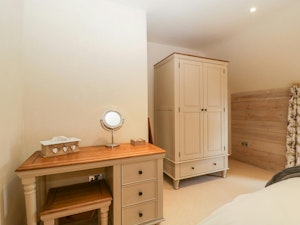 The Thatched Barn image 7