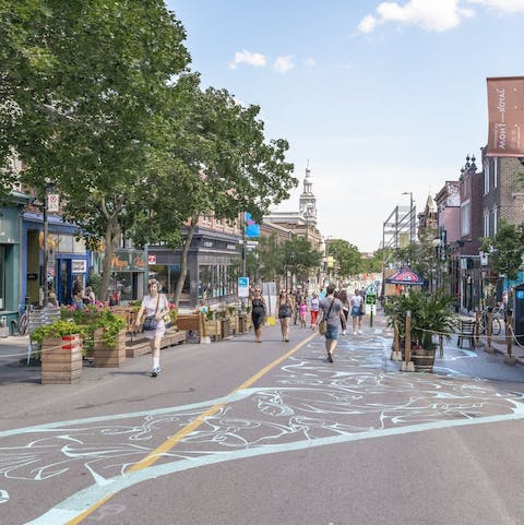 Explore the buzzing streets of Montreal's Le Plateau district