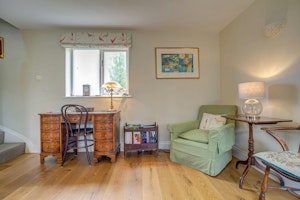 Begbroke Charm image 9