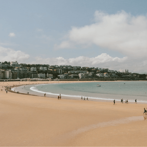 Walk to La Concha Beach in just two minutes