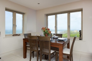 Fistral Vista image 13