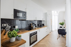Charming Salon image 9