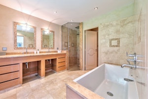Rose Garden Place image 14