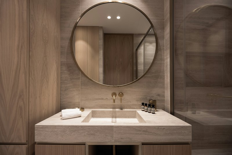 Mirror to Mirror additional image