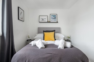 A Seaside Retreat image 14