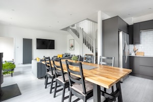 A Seaside Retreat image 10