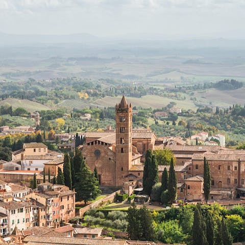 Drive through rolling hills and into the medieval town of Montepulciano – just eleven–minutes from this home 