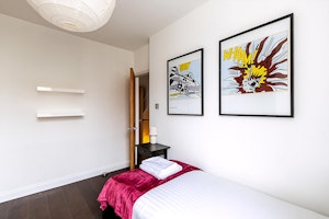 Chelsea Residence image 11