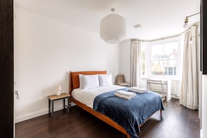 Chelsea Residence image 8