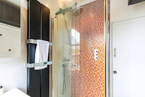 Chelsea Residence image 3