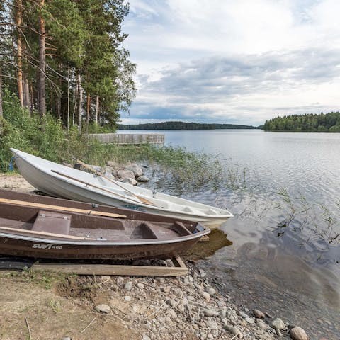 Take the boat out onto Lake Iso-Roine