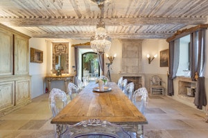The Green Maison image 2