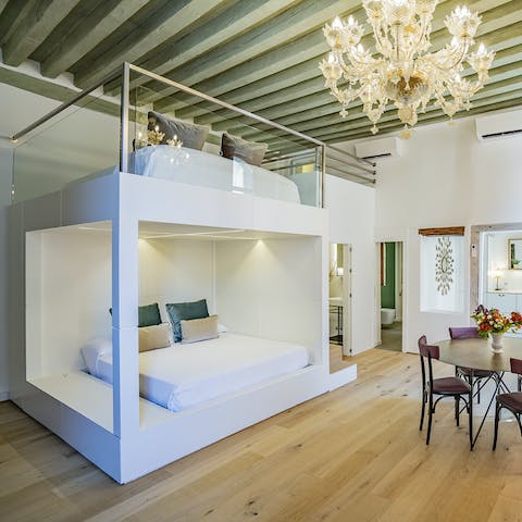Wake up in the beautifully designed beds feeling rested and ready for another day of Venice sightseeing