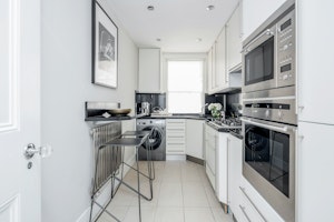 A Marylebone Mews image 10