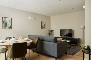 Chancery Charm image 6