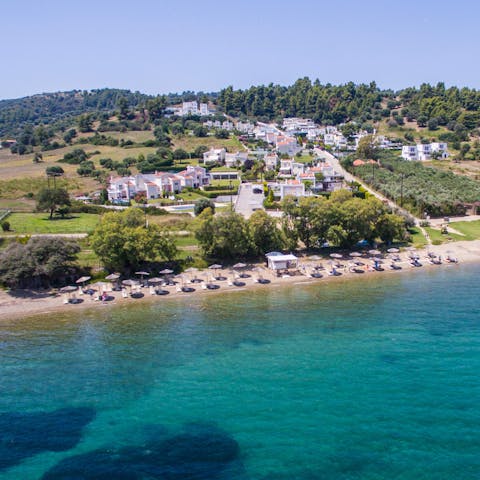 Stay in a private resort in sunny Halkidiki, not far from Paliouri