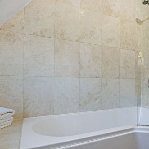 Soak in the tub after a day exploring the Cotswolds