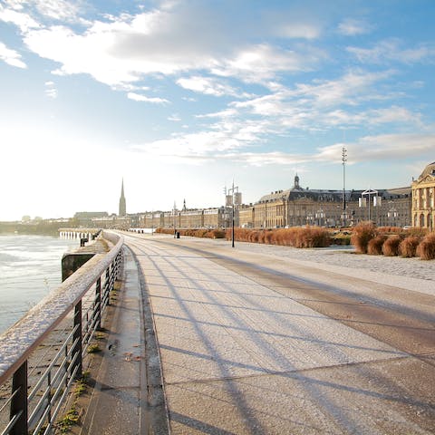 Stay close to Bordeaux's vibrant historic centre and its wine bars, museums, and historical sights