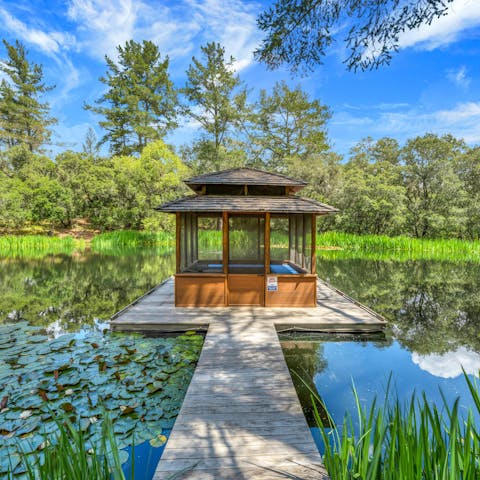 Live the Californian lifestyle with some yoga or pilates in your floating gazebo