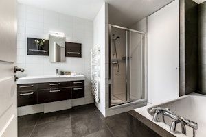 City Luxe image 8