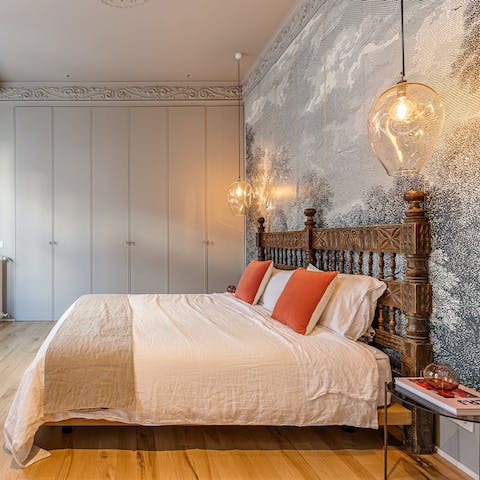 Wake up in the beautifully dressed bedrooms, rested for a day of exploring