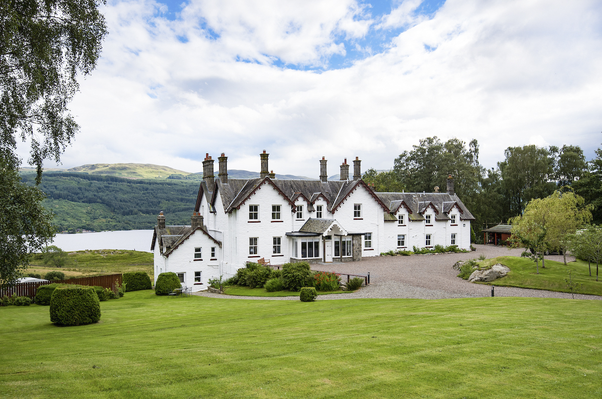 Lochside, Scotland, United Kingdom Plum Guide