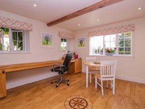 Kent Gardens image 5