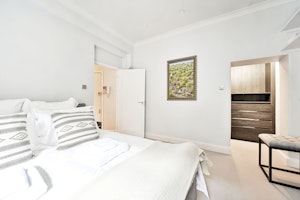 Kensington's Finest image 12