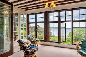 Clifftop Charm image 1