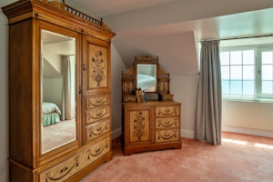 Clifftop Charm image 15