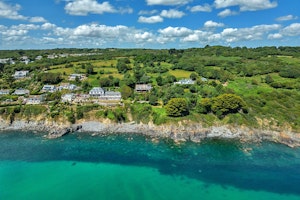 Clifftop Charm image 13
