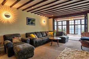 Clifftop Charm image 10