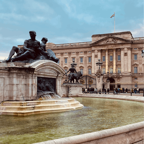 Walk through Green Park to reach Buckingham Palace, a twelve-minute stroll away