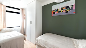 City Charmer image 3