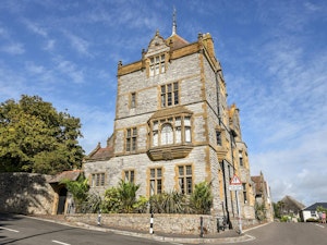 The Captain's Tower image 8