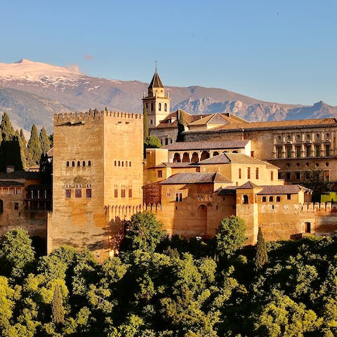 Stay in the heart of the historic city of Granada, a twenty minute walk from the Alhambra 