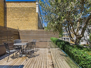 Islington Allure image 4