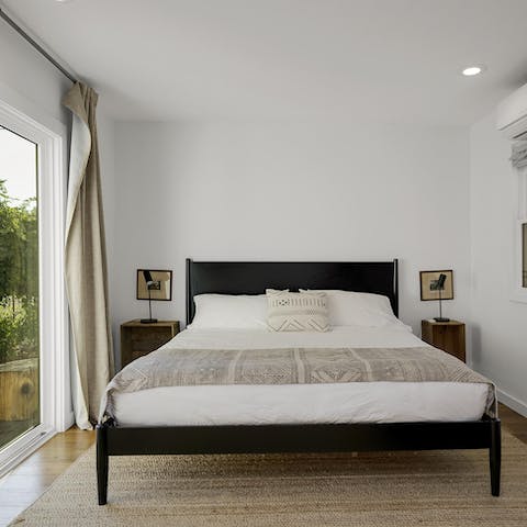 Wake up well-rested and open the window to hear birds singing in the huge private garden outside 