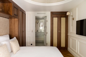 Walnut & Velvet image 6