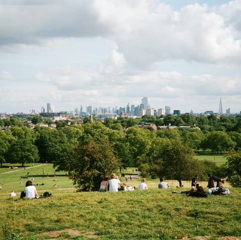Take a picnic to Primrose Hill and check out the skyline