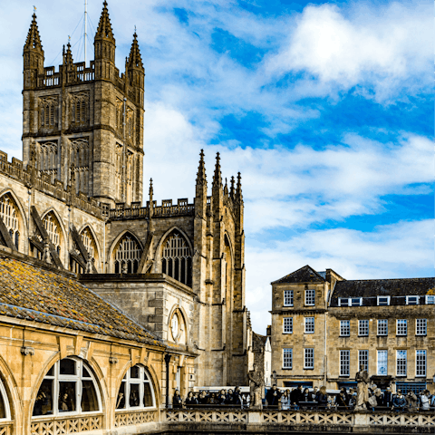 Take a walking tour of Bath – the city centre is just a ten-minute stroll 