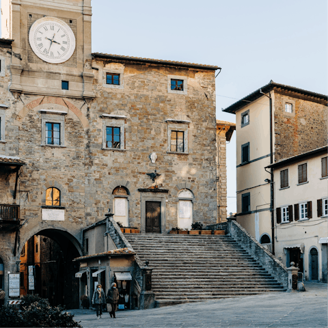 Admire the medieval streets of Cortona – just a short drive away