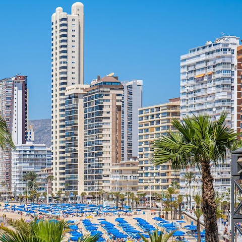 Spend the day on Beindorm's Playa de Levante, 5 metres away