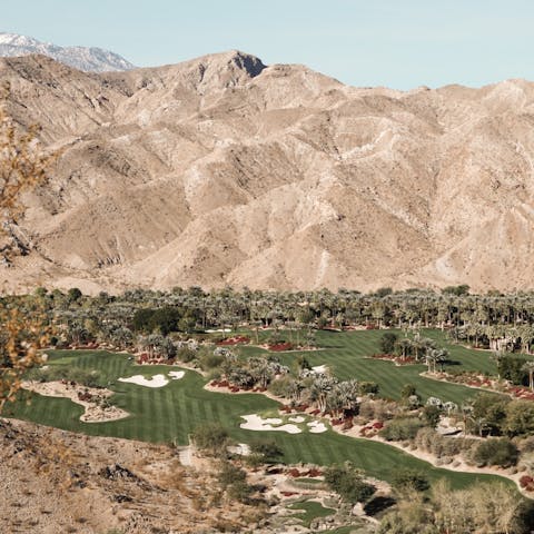 Stay just a ten-minute drive from the heart of Palm Springs and its many golf courses – there are approximately 130 courses in the area