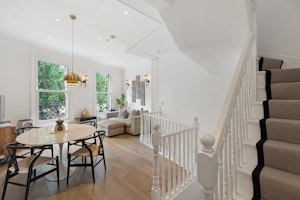 Common Comfort image 14