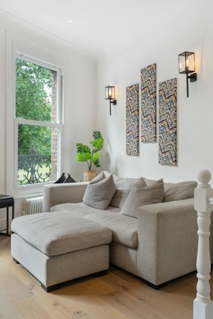 Common Comfort image 12