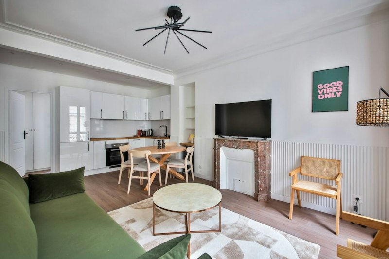 Parisian Classic additional image