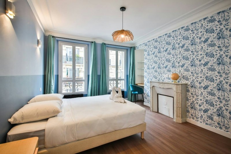 Parisian Classic additional image