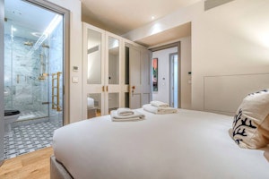 Westminster Abode image 9